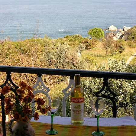 Kyra's Paradise Potistika