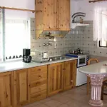 Kyra's Paradise Apartment *