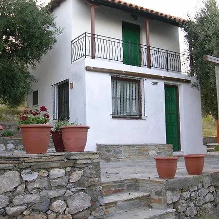 Kyra's Paradise Apartament